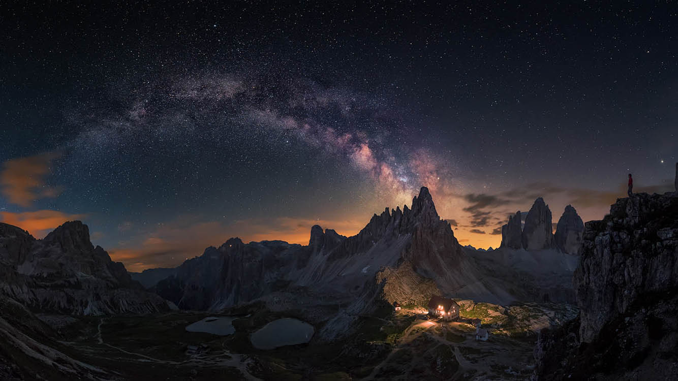 Astronomy Winner August - A mountain range under a starry sky